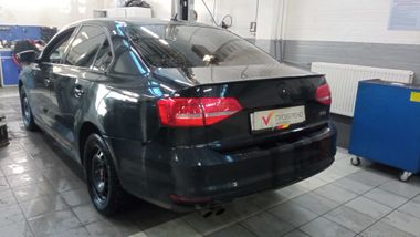 Volkswagen Jetta 2015 года, 159 363 км - вид 4