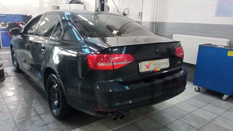Volkswagen Jetta 2015 года, 159 363 км - вид 4