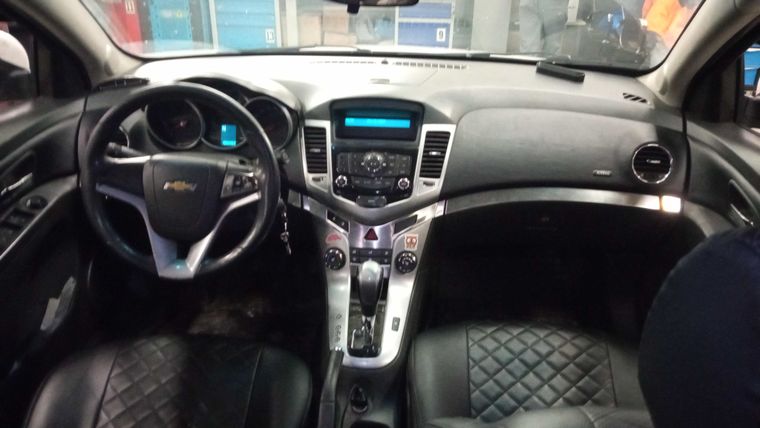 Chevrolet Cruze 2010 года, 186 060 км - вид 6