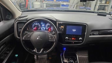 Mitsubishi Outlander 2021 года, 41 732 км - вид 5