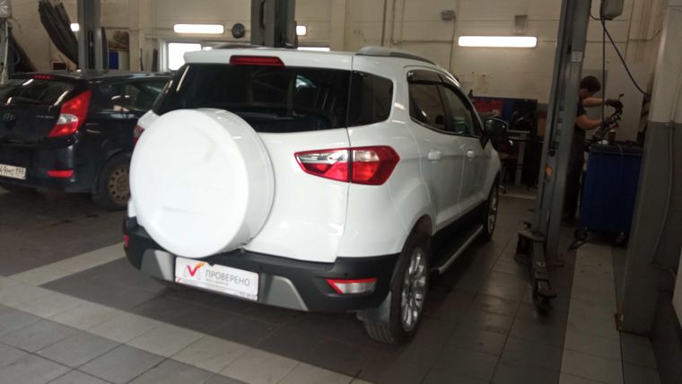 Ford EcoSport 2018 года, 47 350 км - вид 3