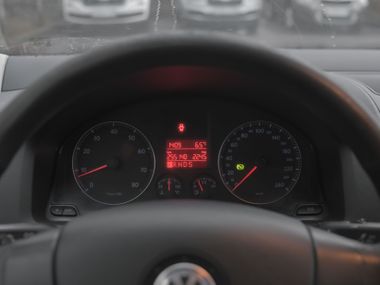 Volkswagen Jetta 2009 года, 255 138 км - вид 5