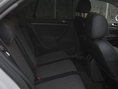 Volkswagen Jetta 2009 года, 255 138 км - вид 10