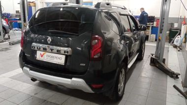 Renault Duster 2017 года, 124 821 км - вид 3