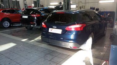 Ford Focus 2012 года, 147 481 км - вид 3