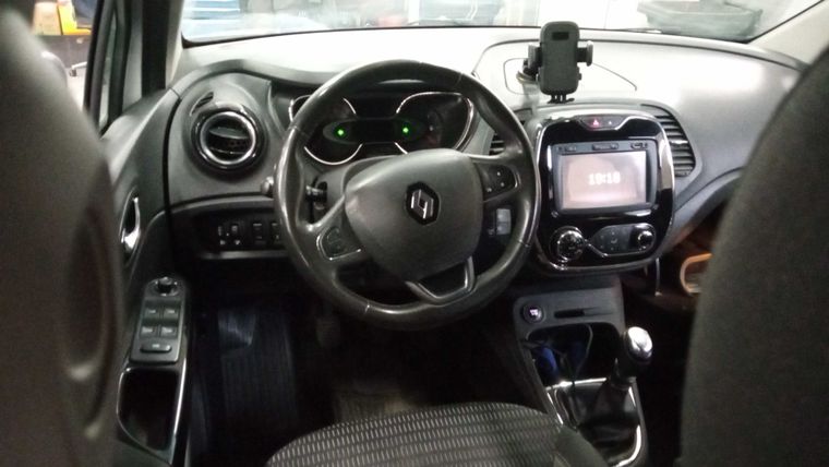 Renault Kaptur 2017 года, 120 000 км - вид 5