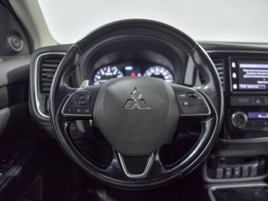 Mitsubishi Outlander 2018 года, 280 813 км - вид 10