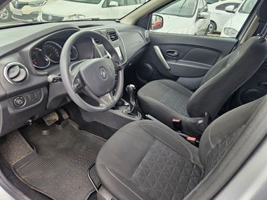 Renault Sandero Stepway 2017 года, 87 300 км - вид 12