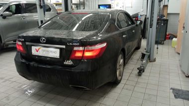 Lexus LS 2007 года, 313 924 км - вид 4