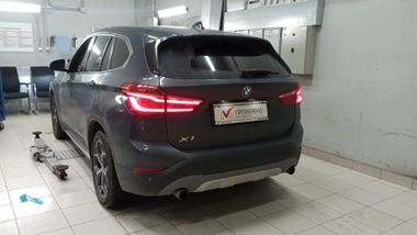 BMW X1 2016 года, 276 929 км - вид 3