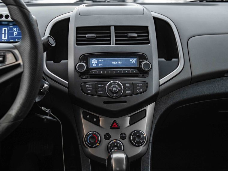 Chevrolet Aveo 2013 года, 82 613 км - вид 6