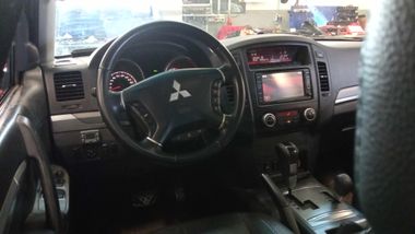 Mitsubishi Pajero 2011 года, 348 505 км - вид 5