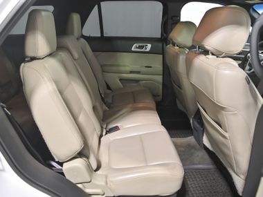 Ford Explorer 2012 года, 234 966 км - вид 18