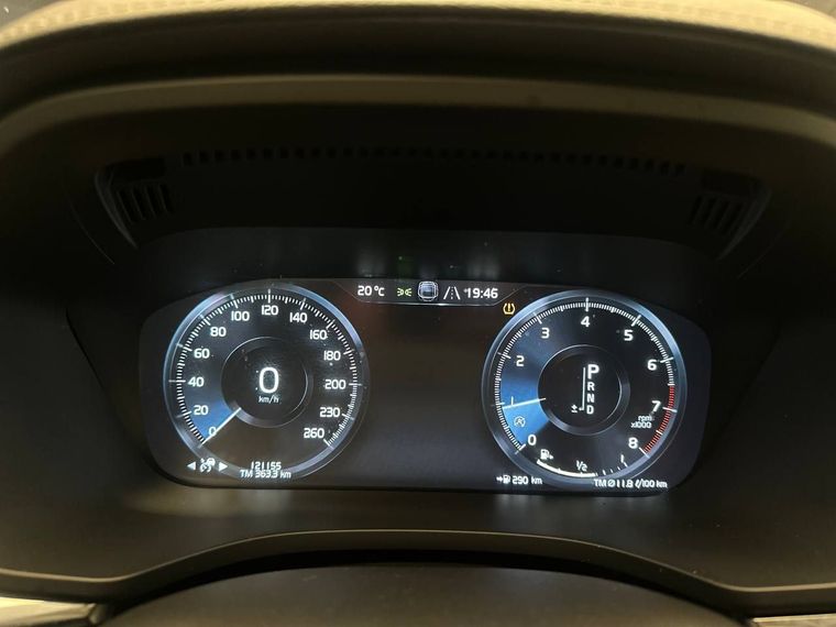 Volvo XC60 2020 года, 121 154 км - вид 8