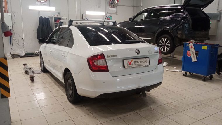 Skoda Rapid 2018 года, 265 879 км - вид 4