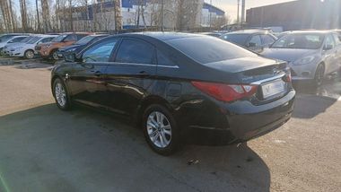 Hyundai Sonata 2011 года, 199 731 км - вид 6
