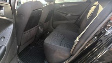 Hyundai Sonata 2011 года, 199 731 км - вид 15