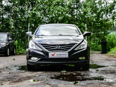 Hyundai Sonata 2011 года, 199 731 км - вид 3