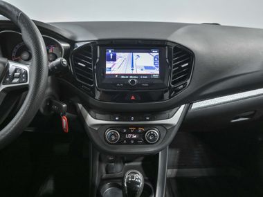 ВАЗ (LADA) Vesta Cross 2018 года, 118 000 км - вид 11