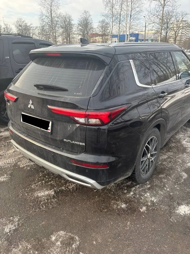 Mitsubishi Outlander 2023 года, 24 762 км - вид 3