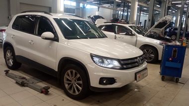 Volkswagen Tiguan 2013 года, 265 093 км - вид 3