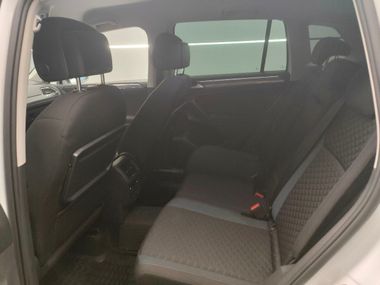 Volkswagen Tiguan 2020 года, 101 300 км - вид 16