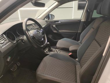 Volkswagen Tiguan 2020 года, 101 300 км - вид 15