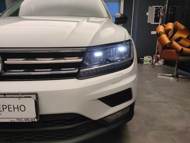 Volkswagen Tiguan 2020 года, 101 300 км - вид 4