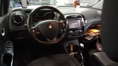 Renault Kaptur 2017 года, 141 542 км - вид 5