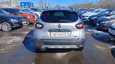 Renault Kaptur 2017 года, 141 542 км - вид 5