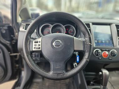 Nissan Tiida 2011 года, 182 000 км - вид 9
