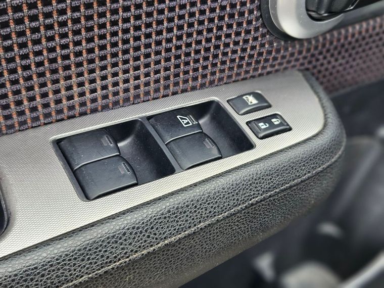 Nissan Tiida 2011 года, 182 000 км - вид 12