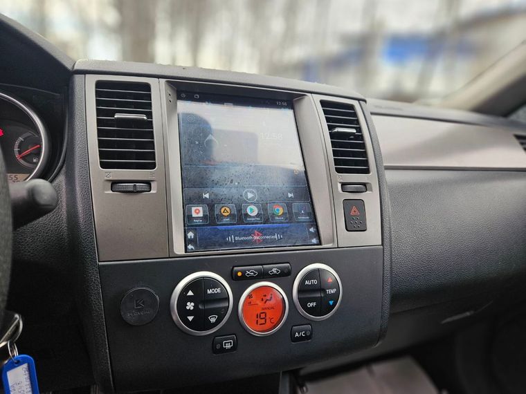 Nissan Tiida 2011 года, 182 000 км - вид 10