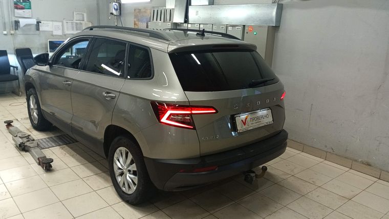 Skoda Karoq 2021 года, 74 523 км - вид 4