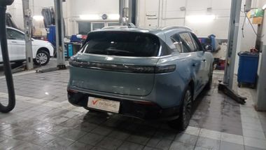 Voyah Free 2023 года, 18 000 км - вид 3