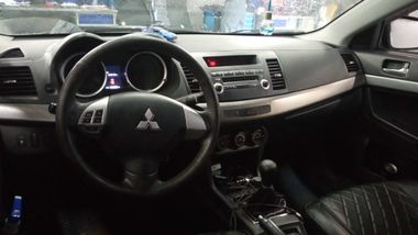 Mitsubishi Lancer 2011 года, 226 000 км - вид 5