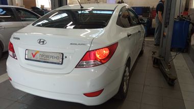 Hyundai Solaris 2011 года, 135 158 км - вид 3