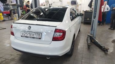 Skoda Rapid 2017 года, 112 210 км - вид 4