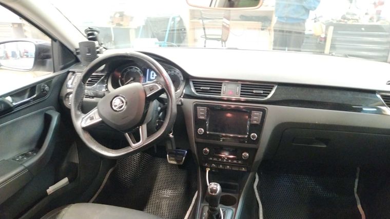 Skoda Rapid 2017 года, 112 210 км - вид 5