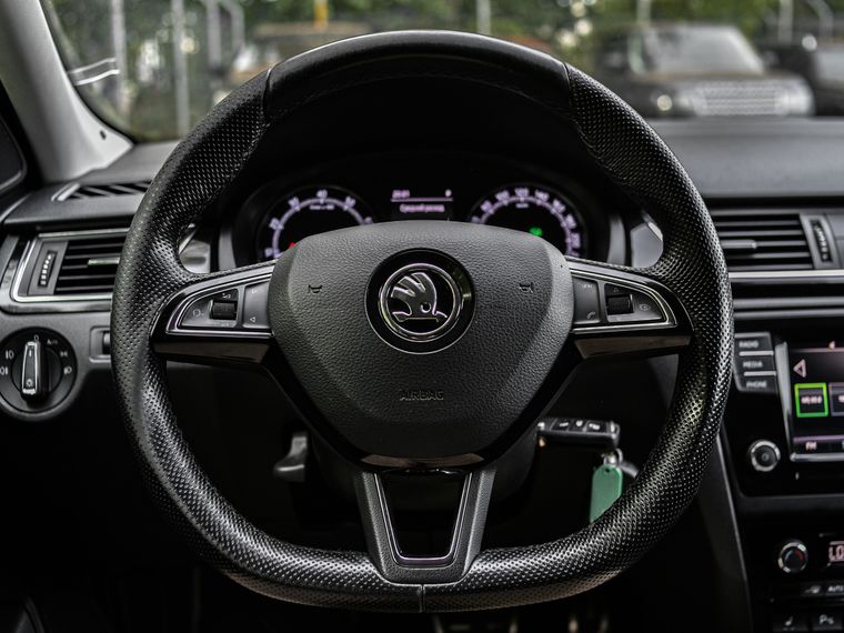 Skoda Rapid 2017 года, 112 210 км - вид 7