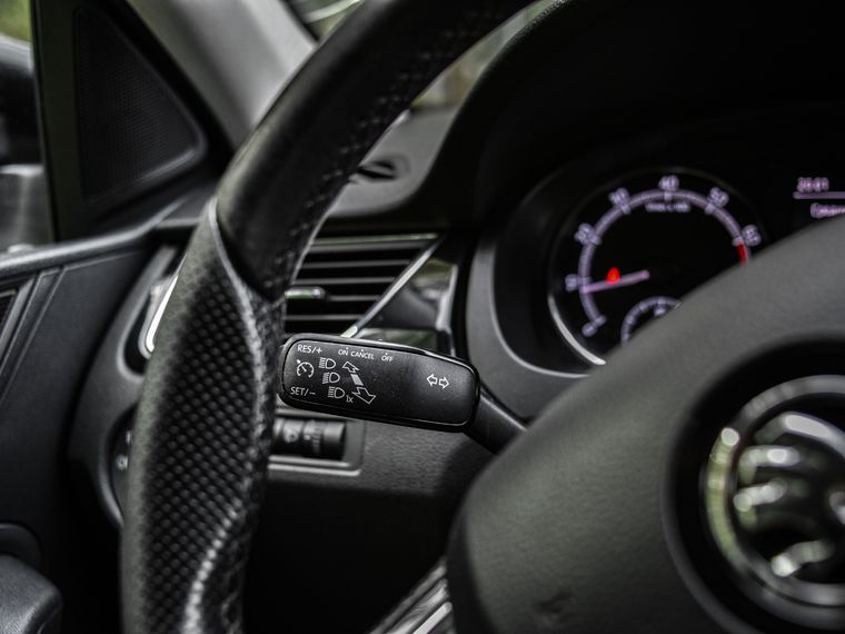 Skoda Rapid 2017 года, 112 210 км - вид 6