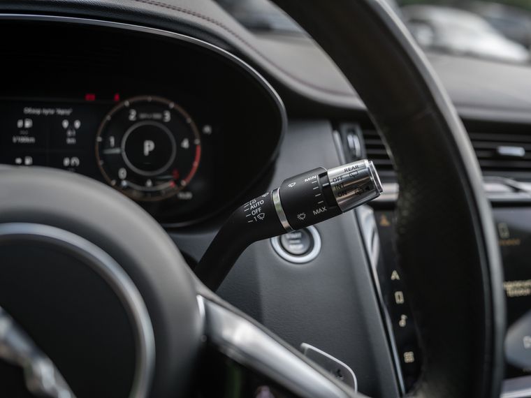 Jaguar E-Pace 2021 года, 112 796 км - вид 8