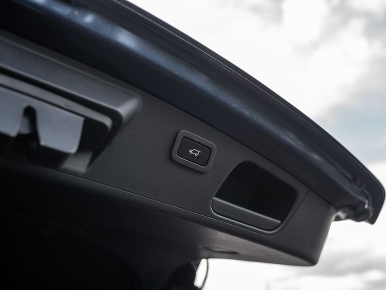 Jaguar E-Pace 2021 года, 112 796 км - вид 21