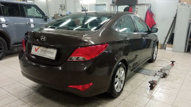 Hyundai Solaris 2016 года, 96 572 км - вид 3
