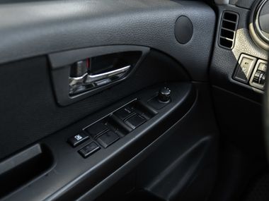 Suzuki SX4 2010 года, 115 600 км - вид 10