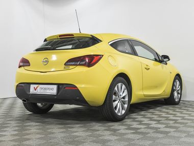 Opel Astra GTC 2014 года, 151 841 км - вид 4