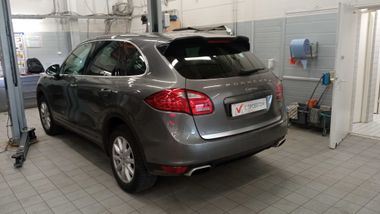 Porsche Cayenne 2011 года, 358 000 км - вид 4