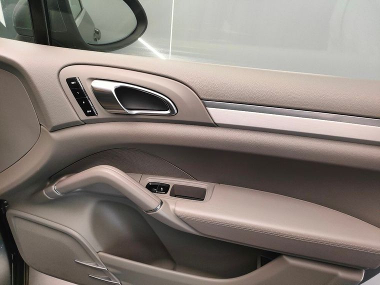 Porsche Cayenne 2011 года, 358 000 км - вид 23