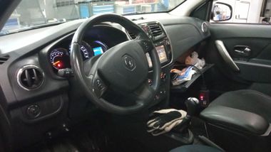 Renault Sandero Stepway 2017 года, 108 231 км - вид 5