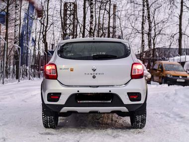 Renault Sandero Stepway 2017 года, 108 231 км - вид 4